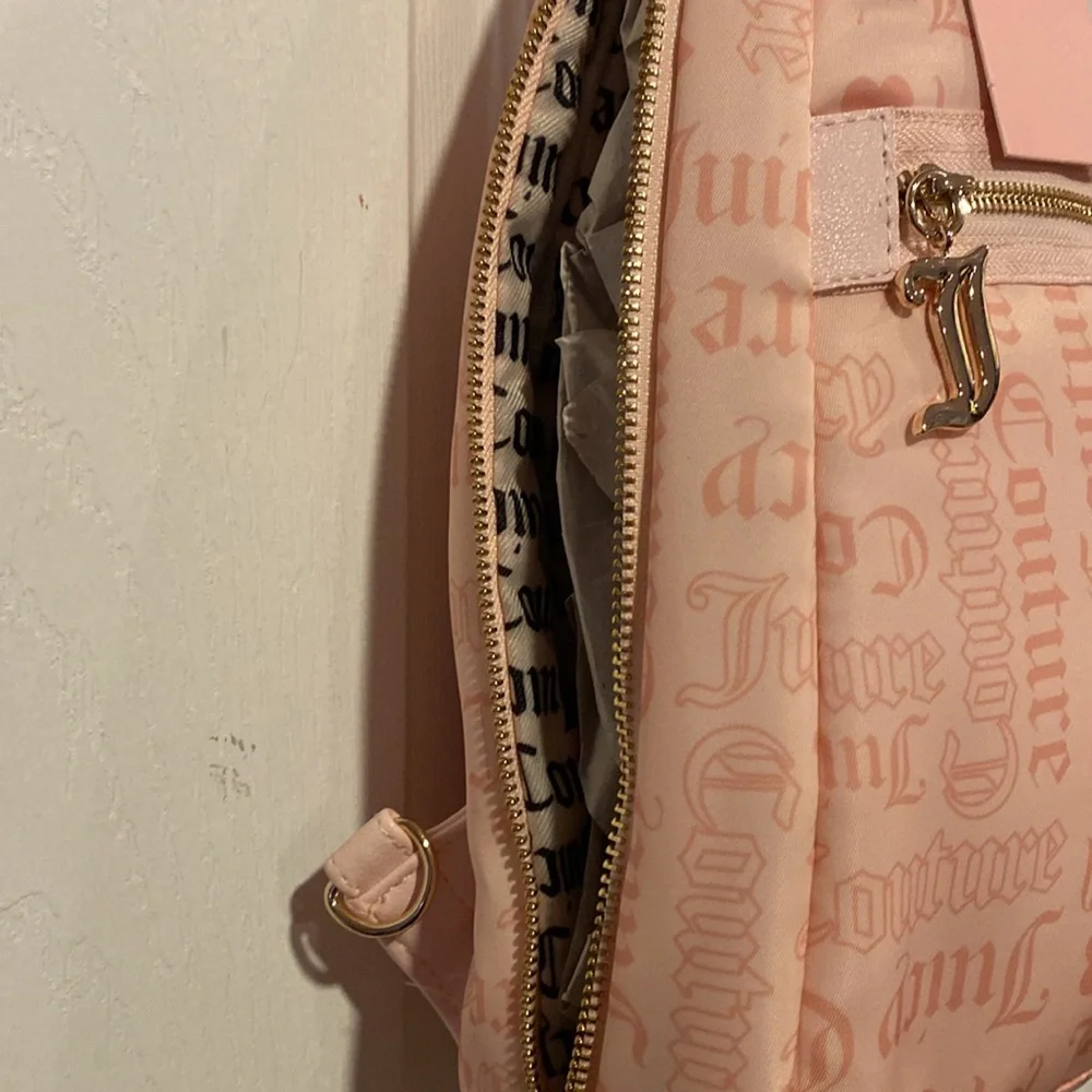 BNWT JUICY COUTURE Material Girl Sling Backpack in Powder Blush Pink